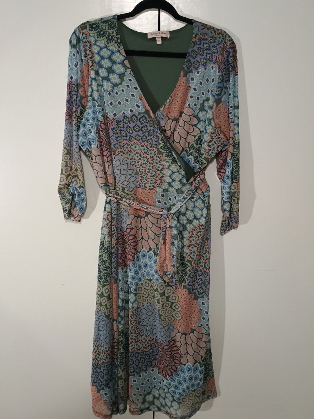 Willow & Rose 2X Boho Faux Wrap Midi Dress Blue Green Pink Geometric Floral Prin - Picture 2 of 8